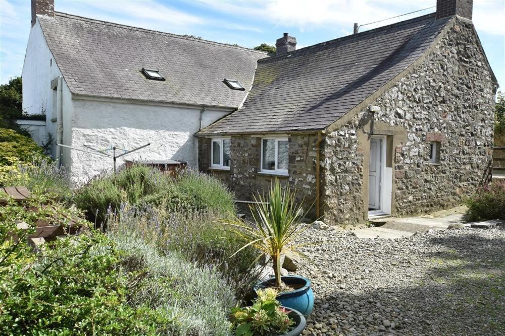 The Farmhouse Newport  Eksteriør bilde